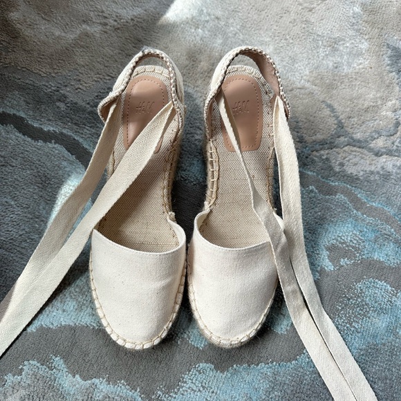 H&M Wedge Heel Espadrilles - Picture 3 of 5